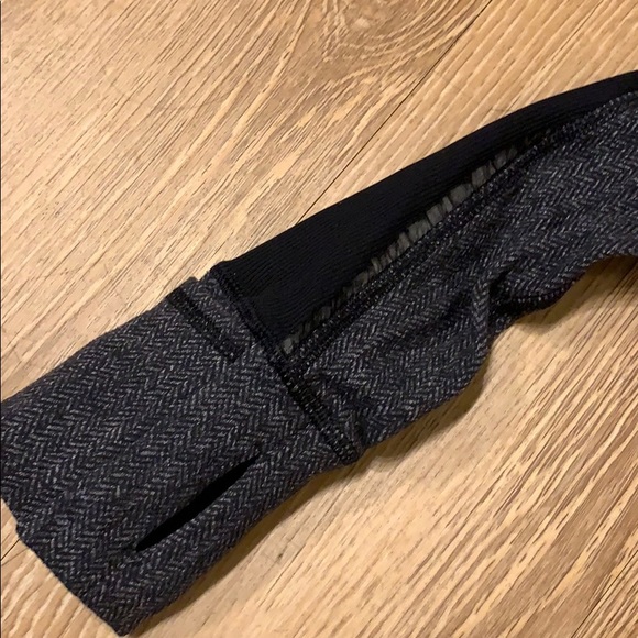 Lululemon 1/2 Zip Jacket - Picture 5 of 13